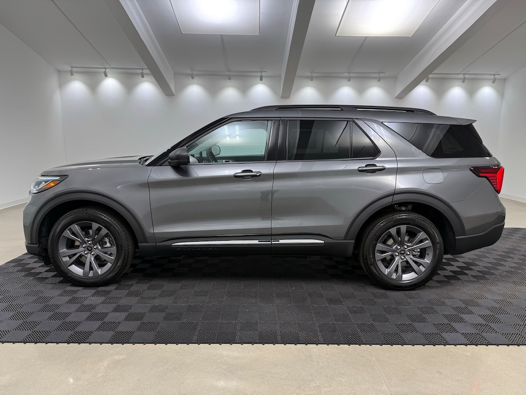 New 2025 Ford Explorer Active SUV