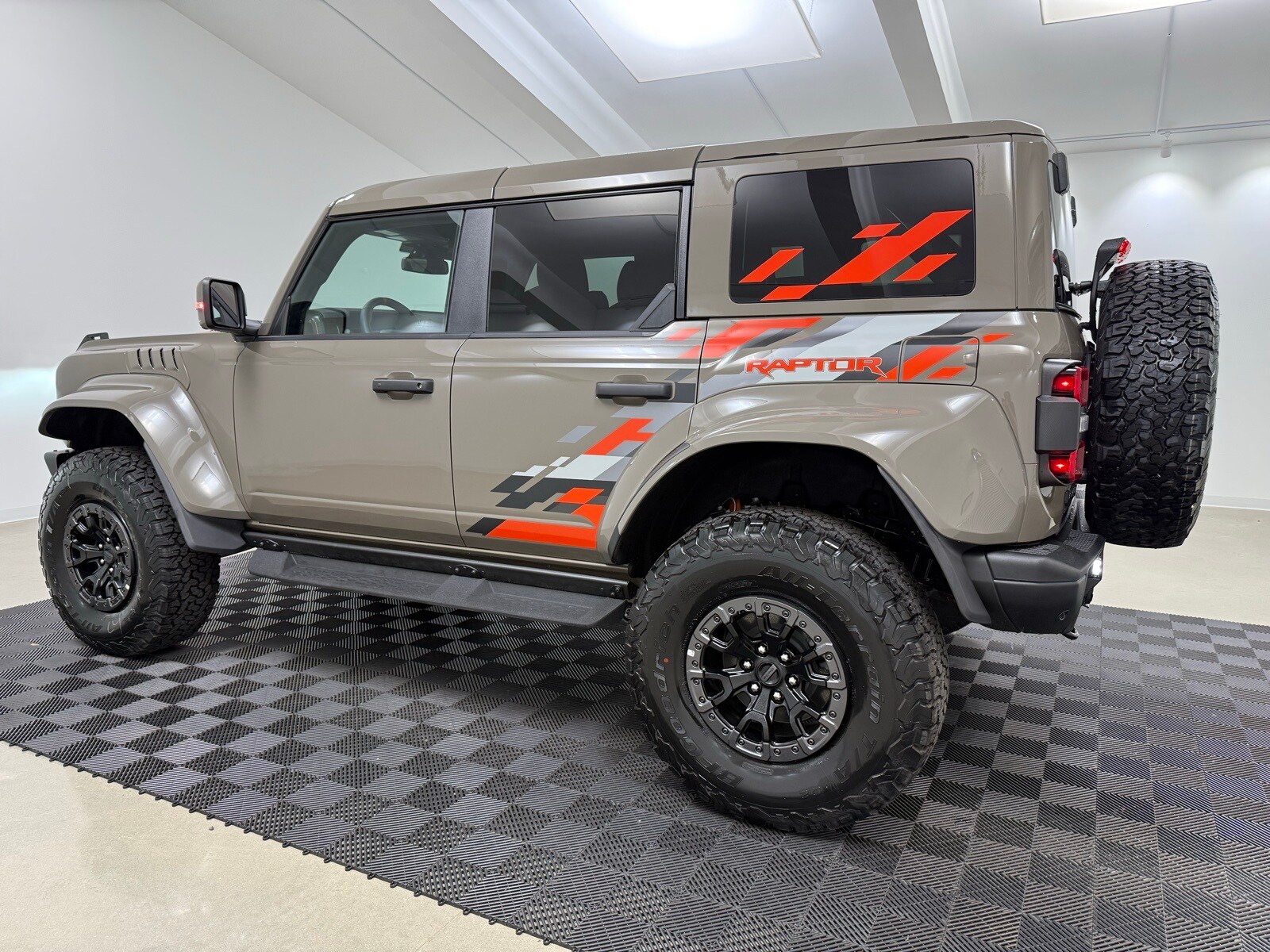2025 Ford Bronco Raptor photo 4