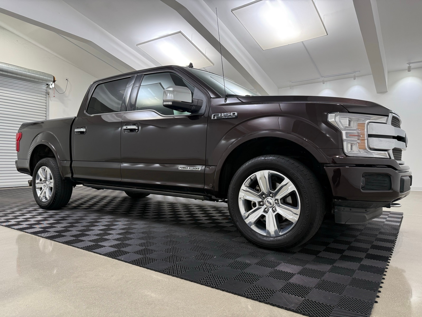 2018 Ford F-150 Platinum's photo