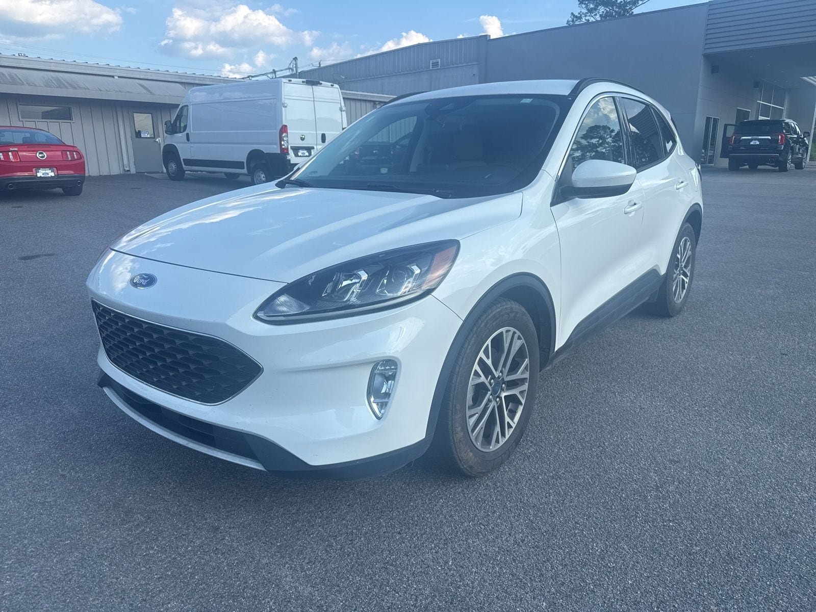 2022 Ford Escape SEL FWD's photo