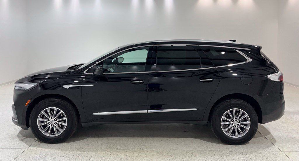 Used 2024 Buick Enclave Essence SUV