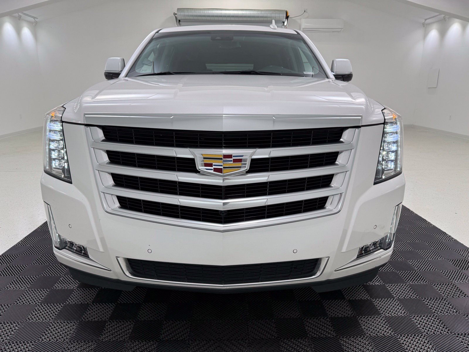 Used 2019 Cadillac Escalade ESV Luxury SUV