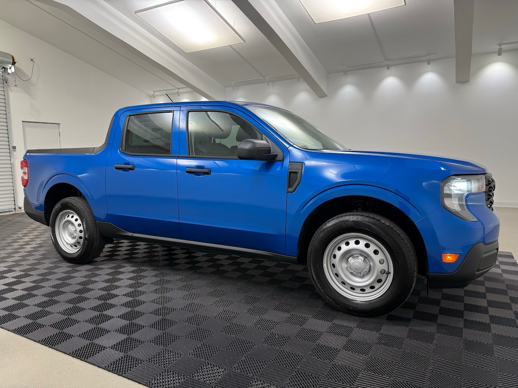 New 2025 Ford Maverick XL Truck