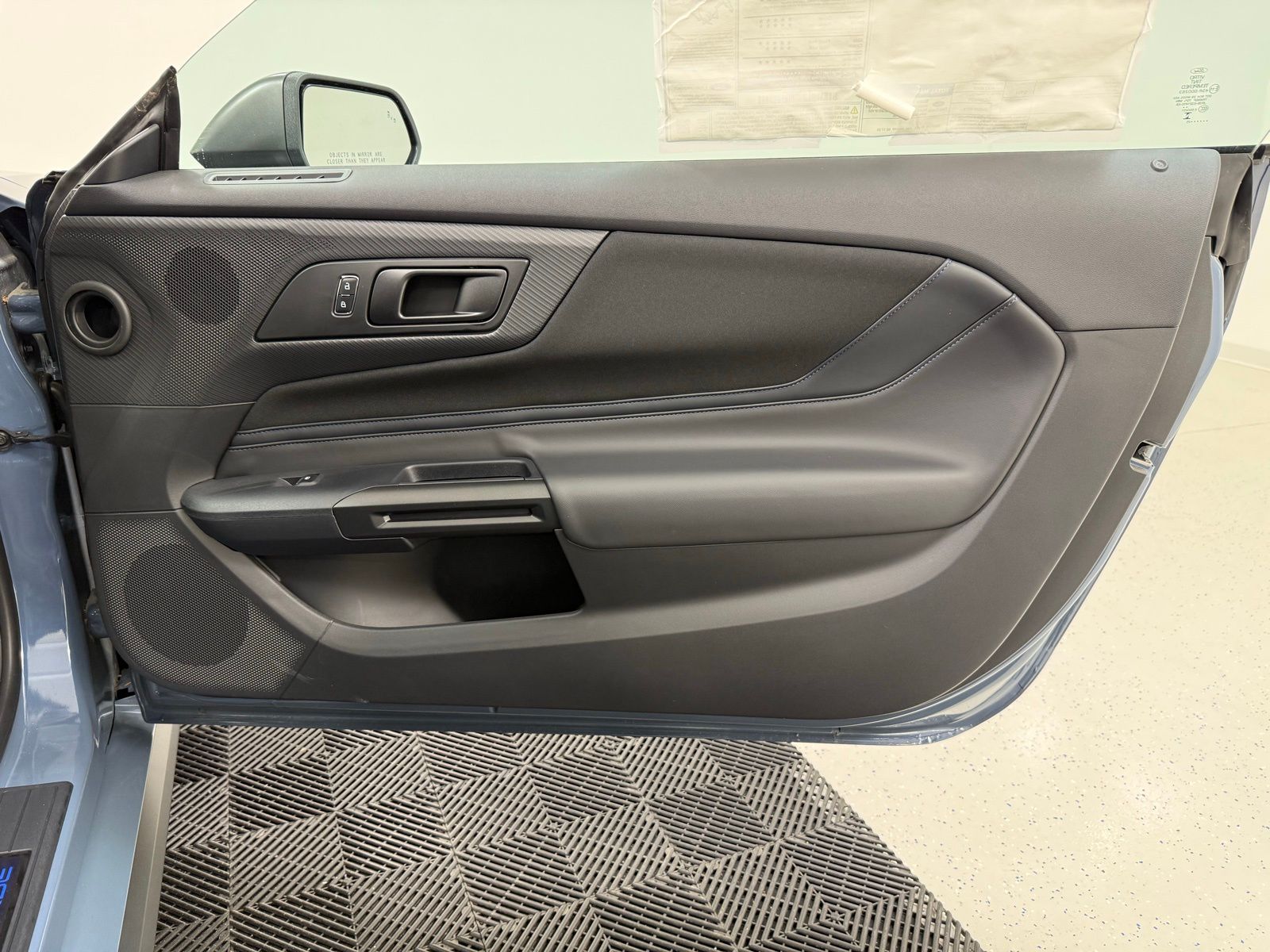 2025 Ford Mustang Dark Horse - Photo 24