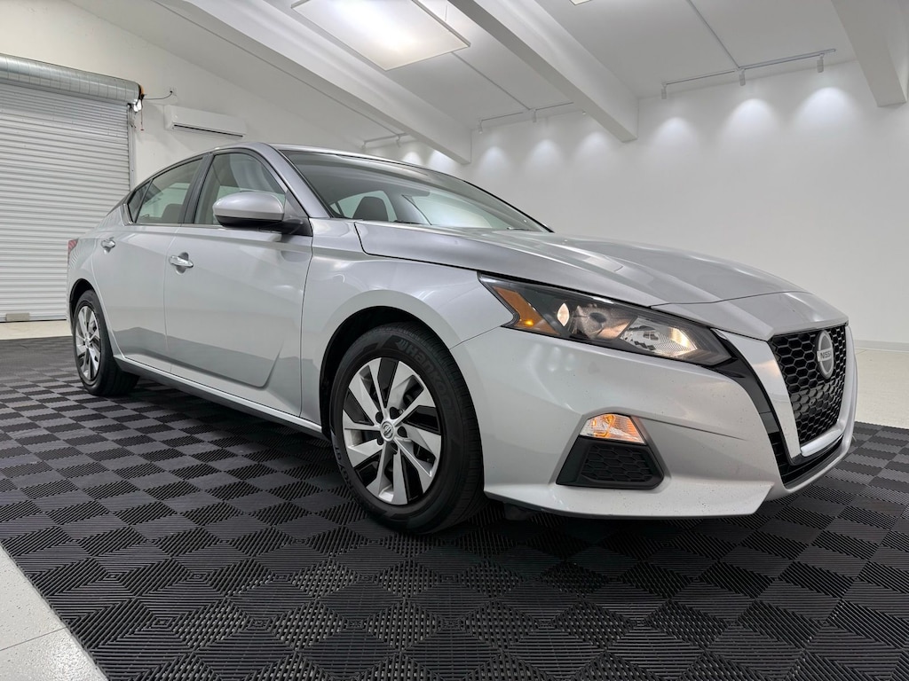 Used 2022 Nissan Altima 2.5 S Sedan