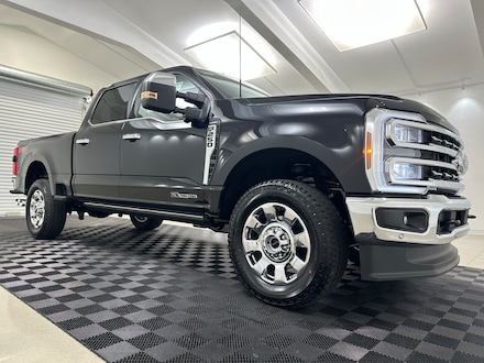 2025 Ford F-250SD Lariat Truck