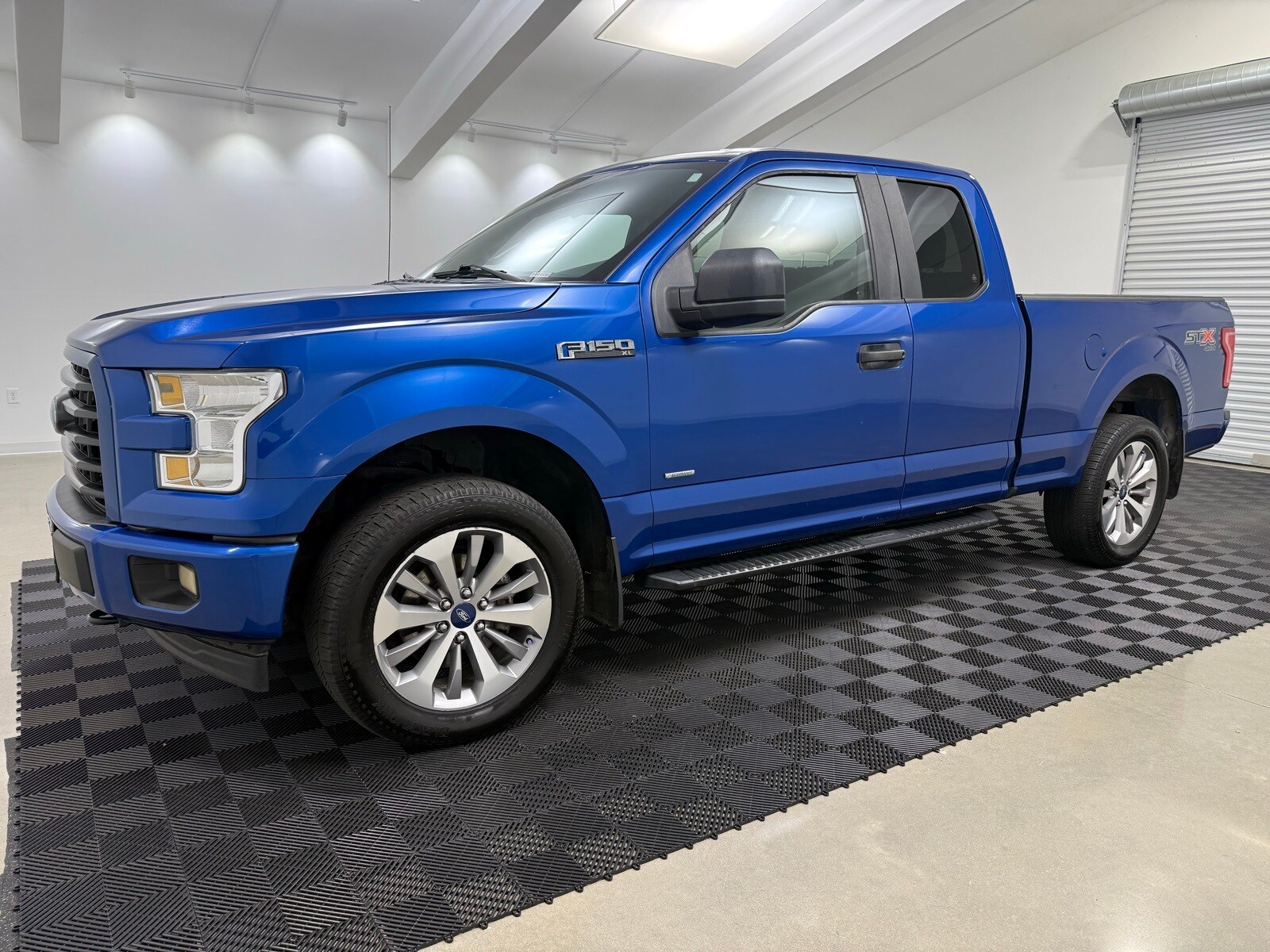 2017 Ford F-150 XL photo 3