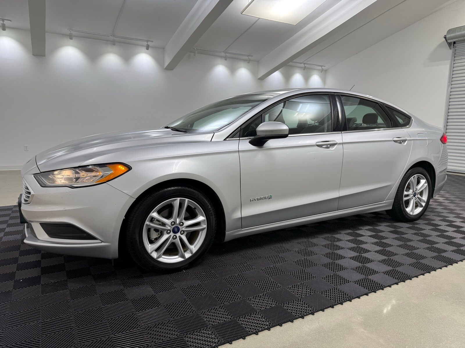 2018 Ford Fusion Hybrid S photo 4