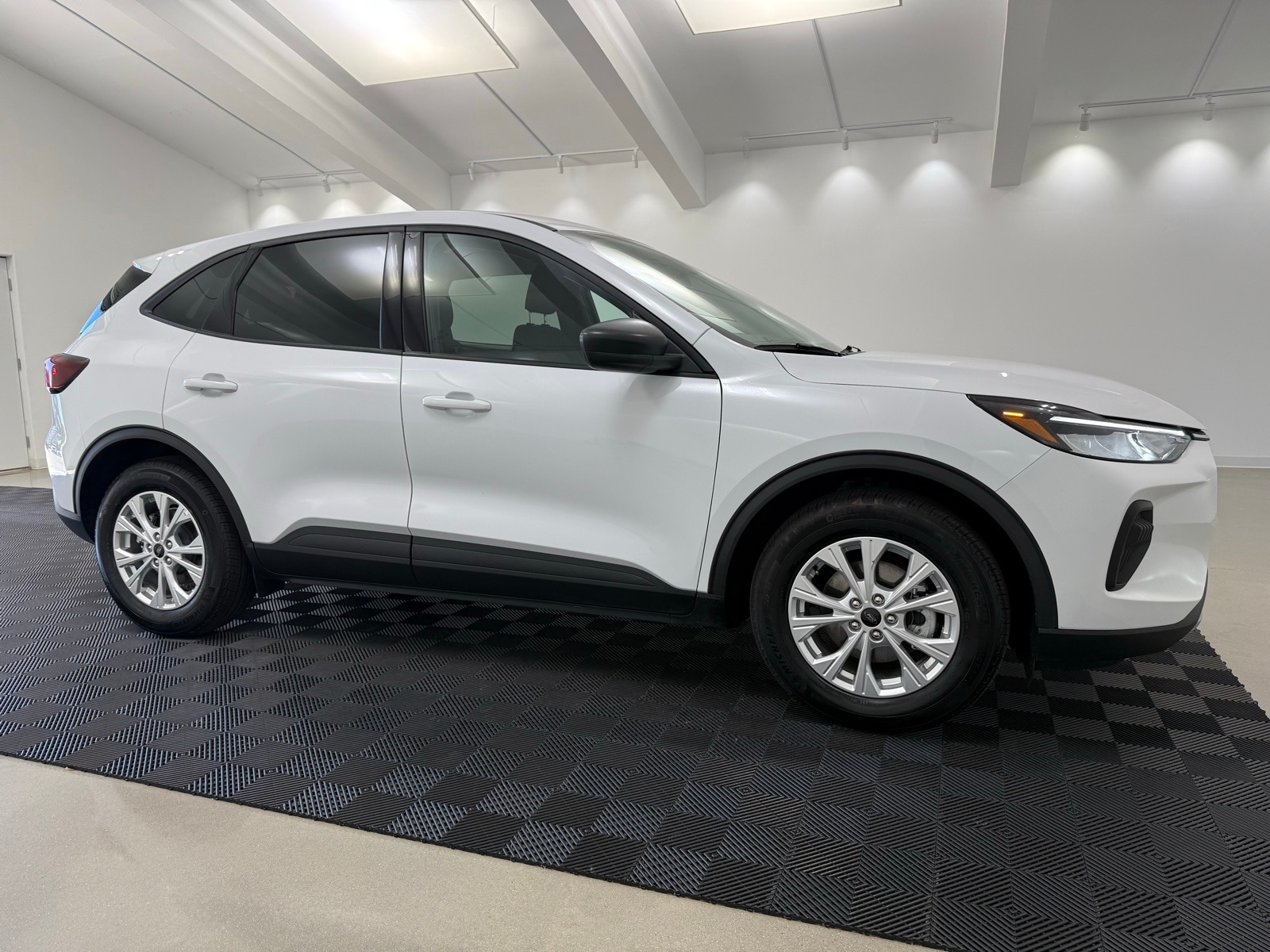 2025 Ford Escape Active's photo