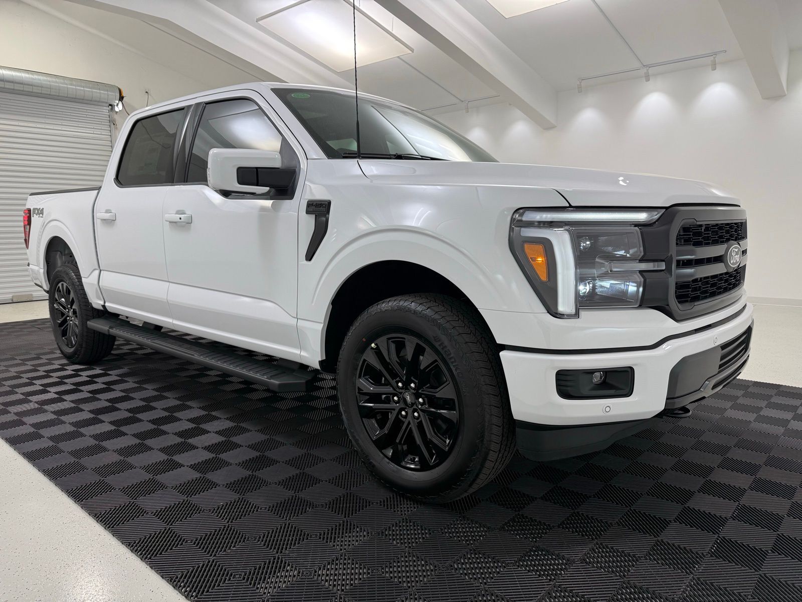 2026 Ford F-150 Lariat Truck V8