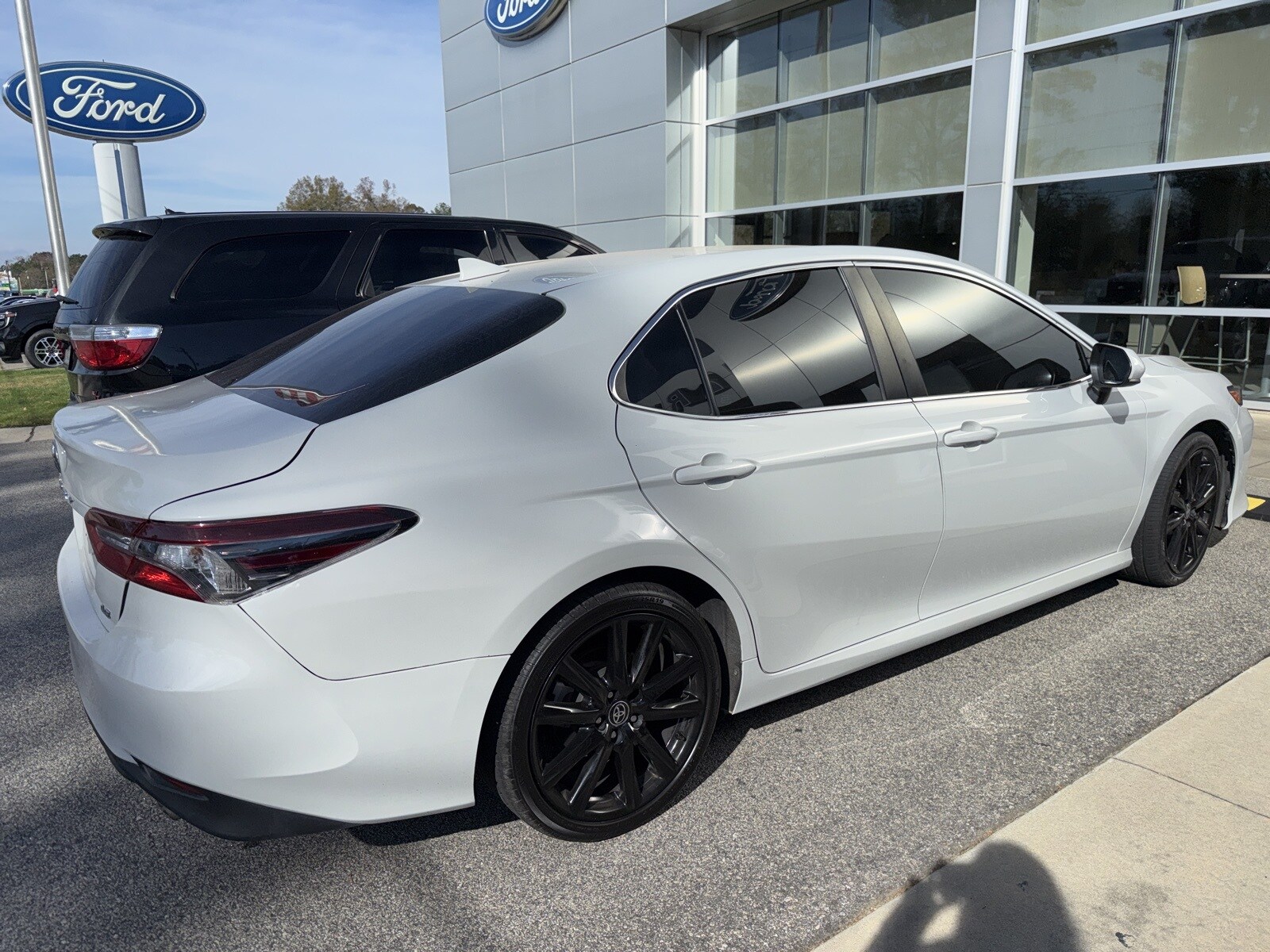 2022 Toyota Camry LE photo 3