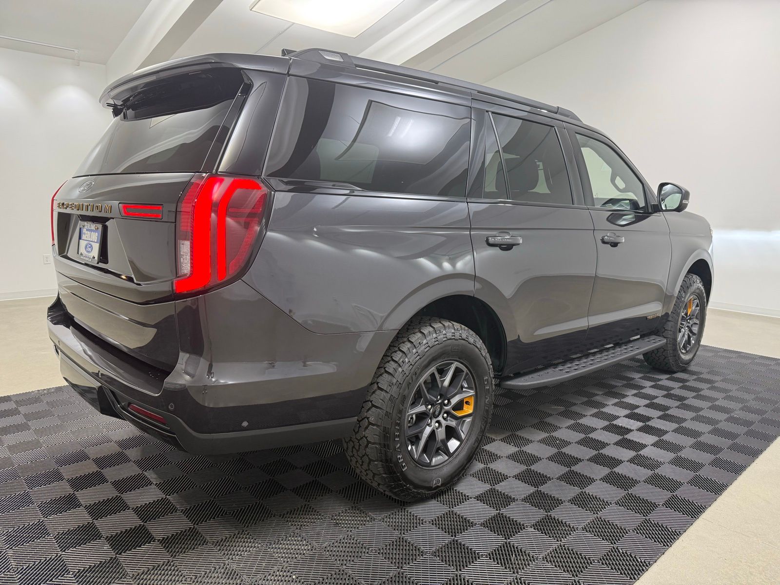 2025 Ford Expedition Tremor - Photo 6