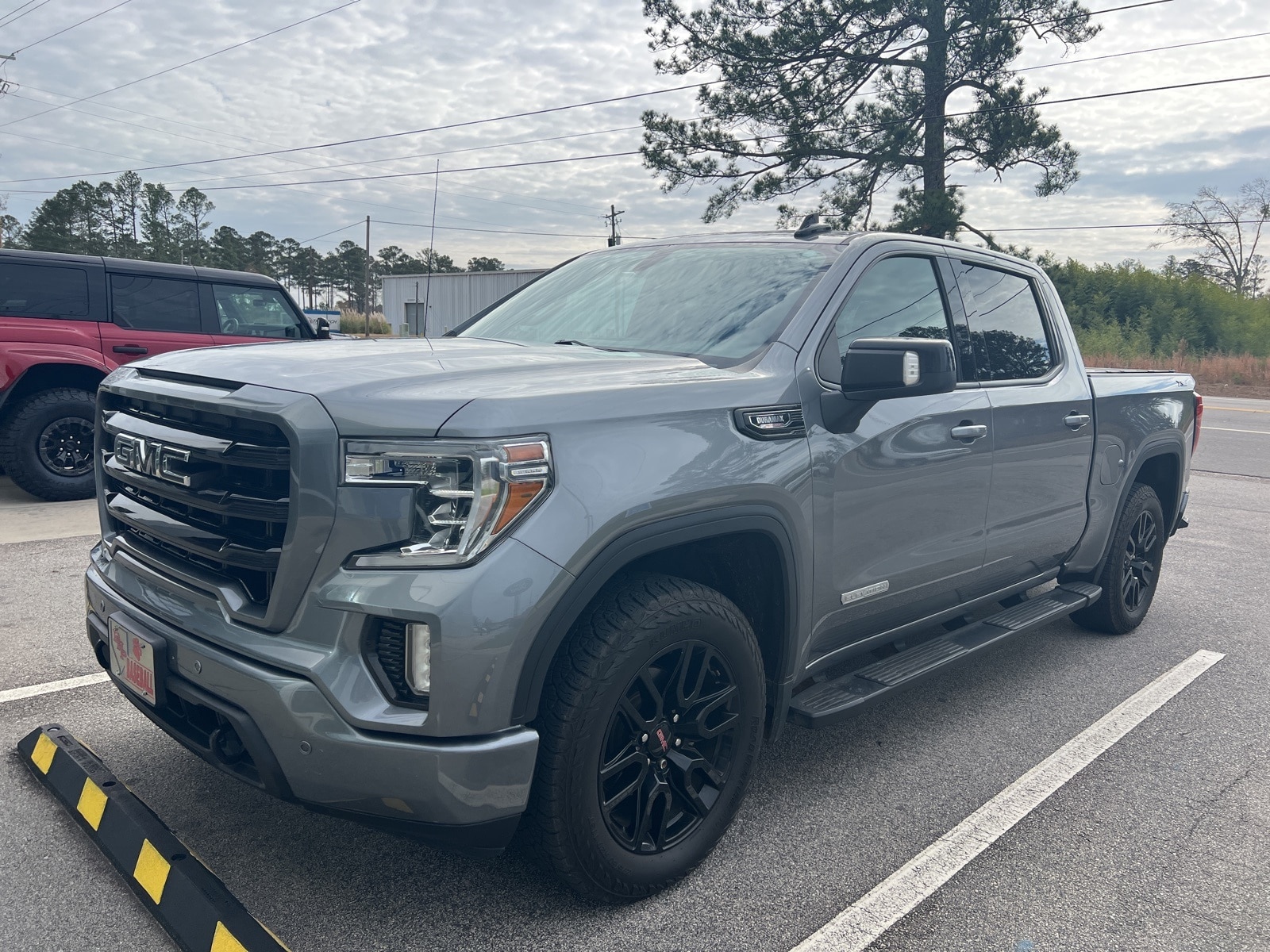 2021 GMC Sierra 1500 Elevation's photo