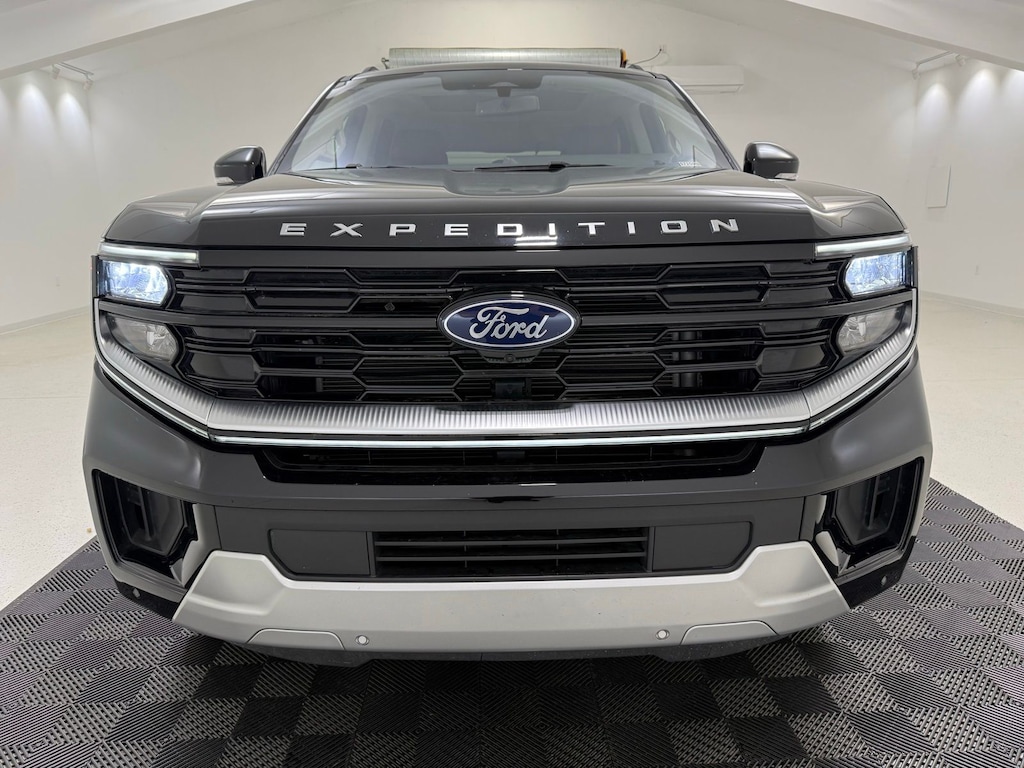 Used 2025 Ford Expedition Platinum SUV