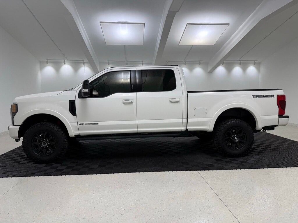 Used 2021 Ford F-250SD Lariat Truck