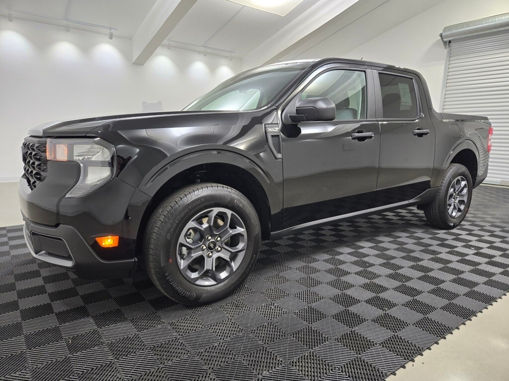 2025 Ford Maverick XLT photo 3