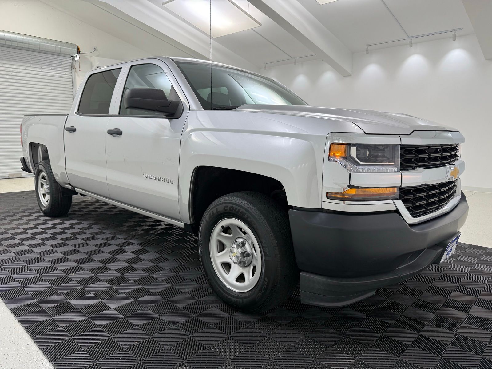 2018 Chevrolet Silverado 1500's photo