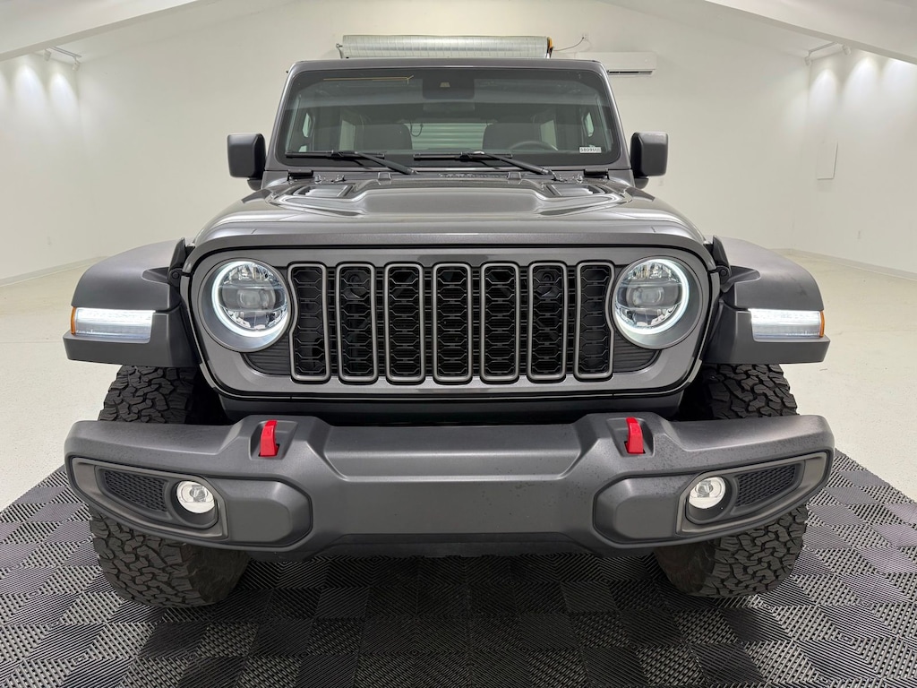 Used 2025 Jeep Wrangler Rubicon SUV