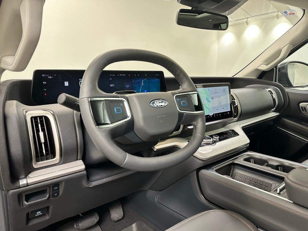 2025 Ford Expedition MAX Active - Photo 14