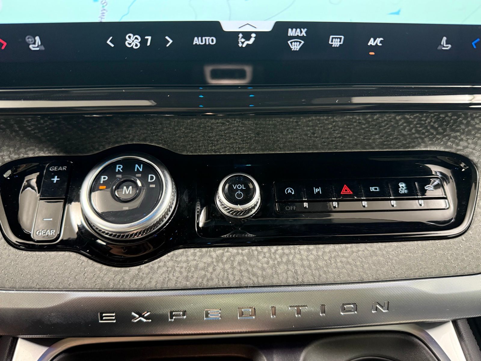 2025 Ford Expedition Tremor - Photo 22