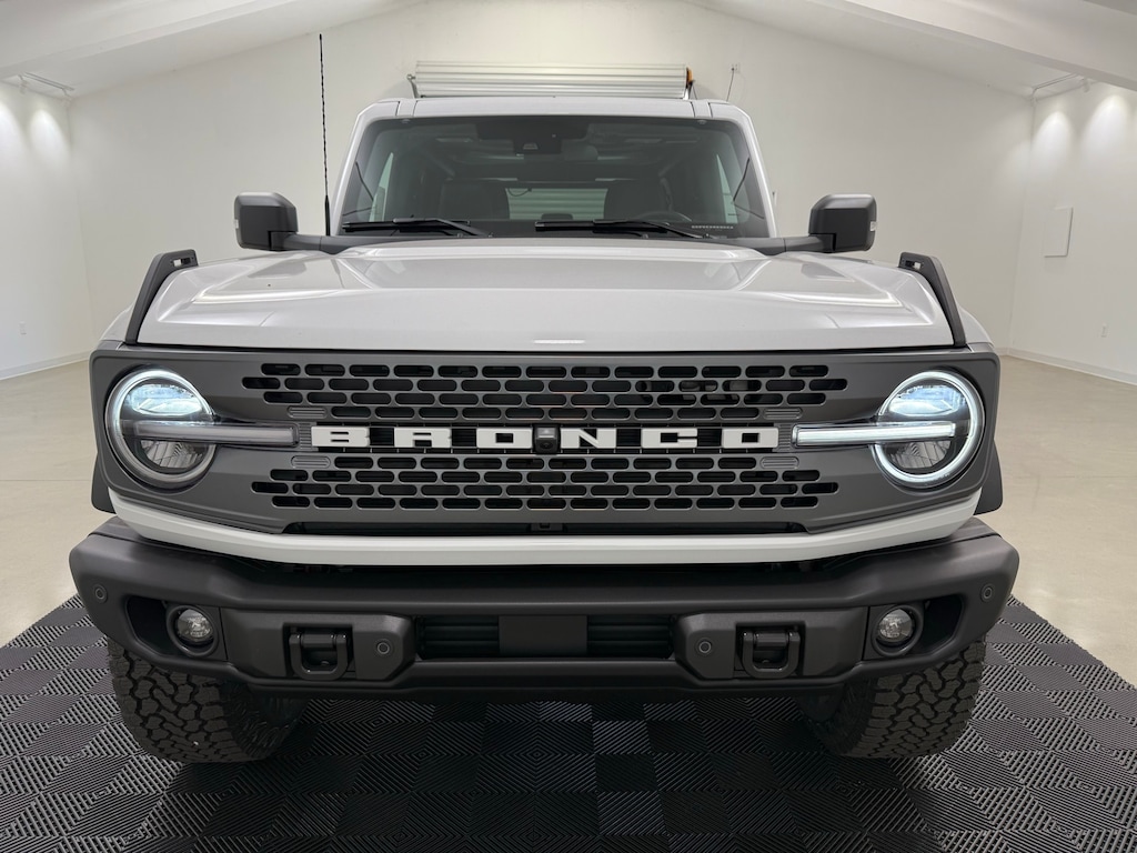 New 2025 Ford Bronco Badlands SUV