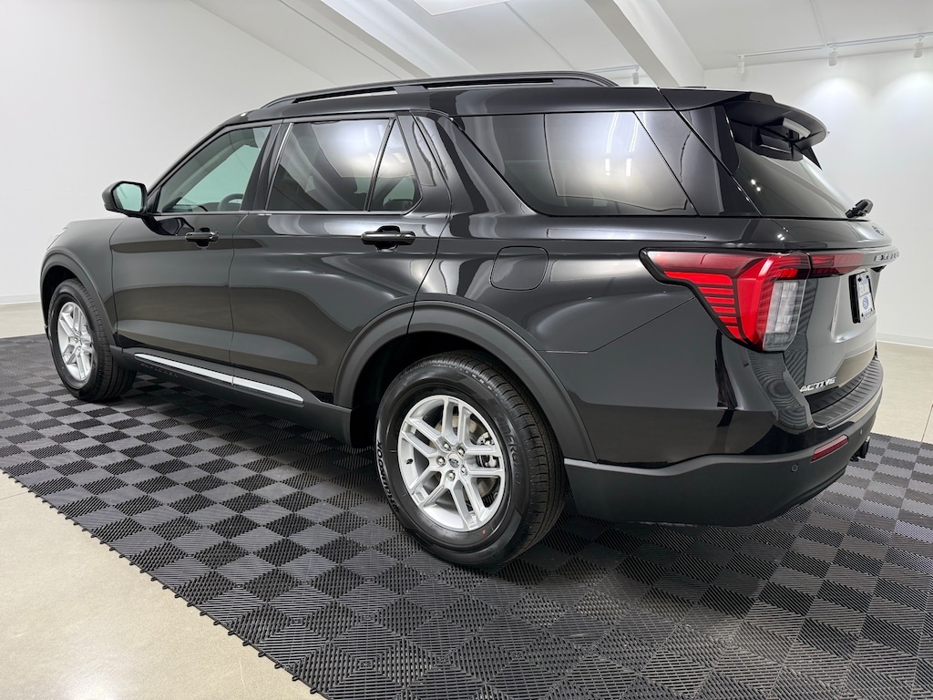 New 2025 Ford Explorer Active SUV