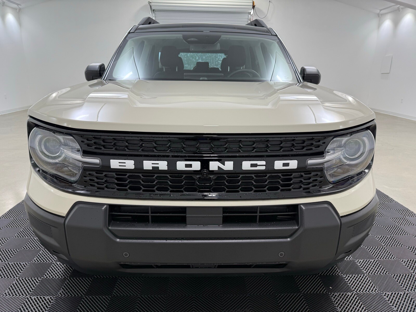 2025 Ford Bronco Sport Outer Banks photo 3