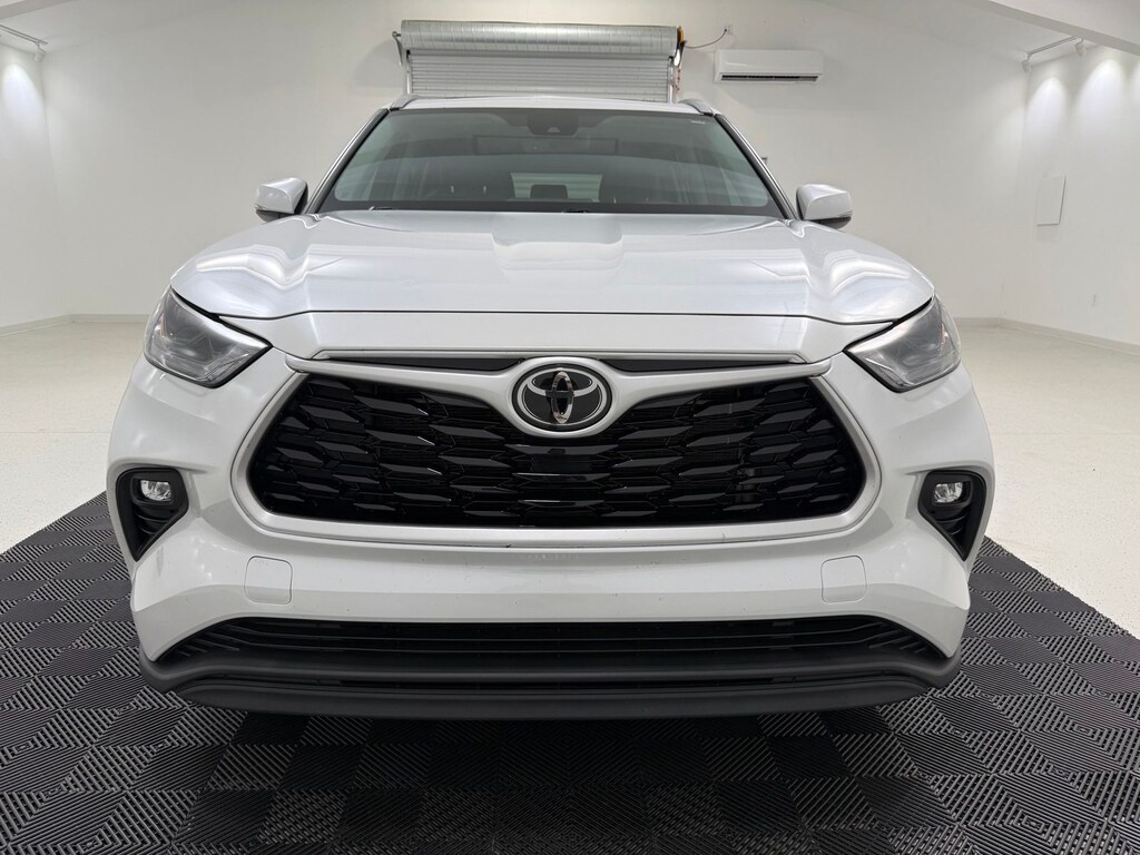 Used 2022 Toyota Highlander XLE SUV