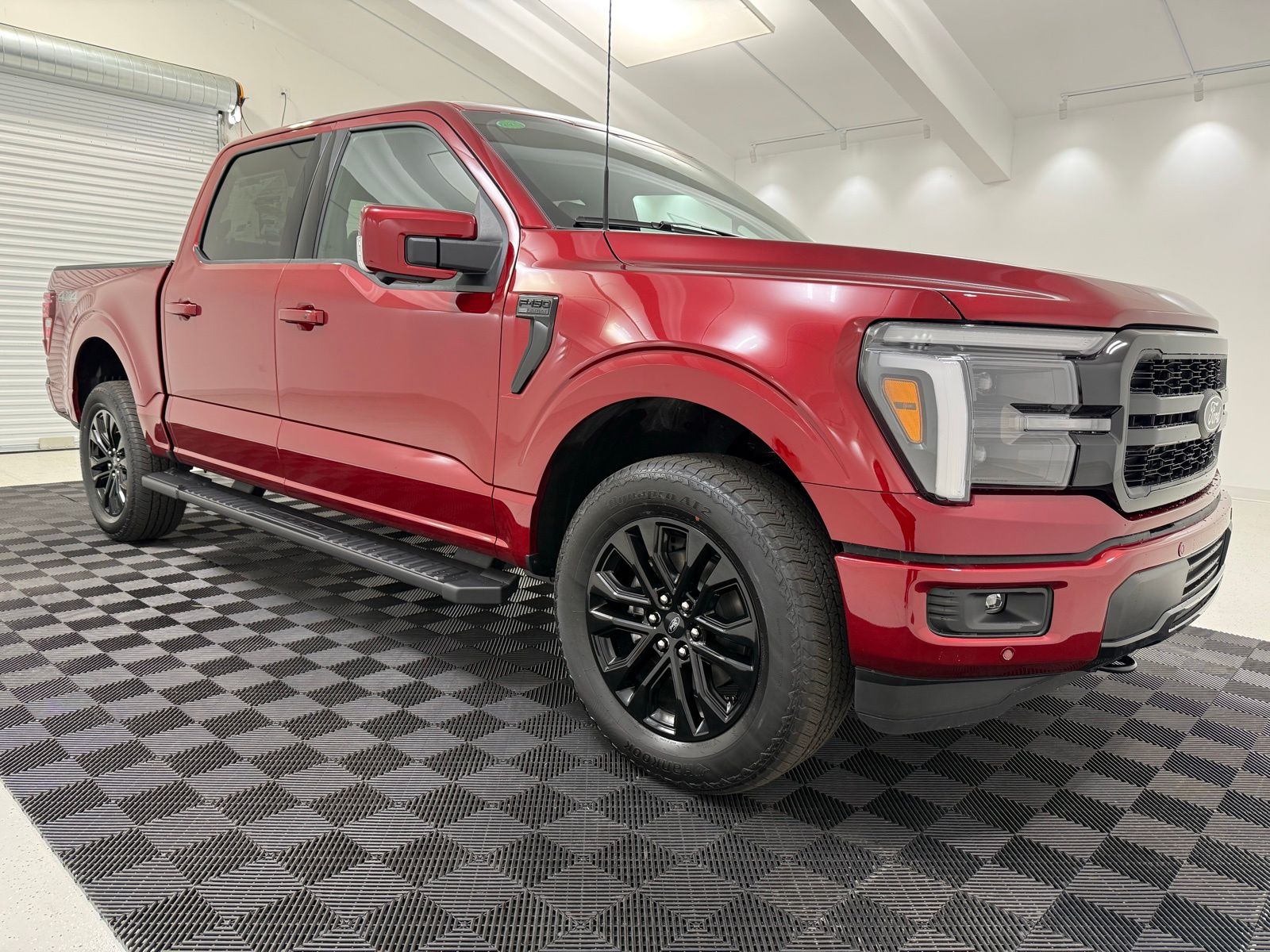2026 Ford F-150 Lariat Truck V8