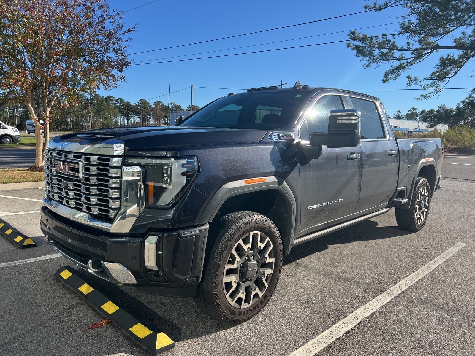 2024 GMC Sierra 2500HD Denali's photo