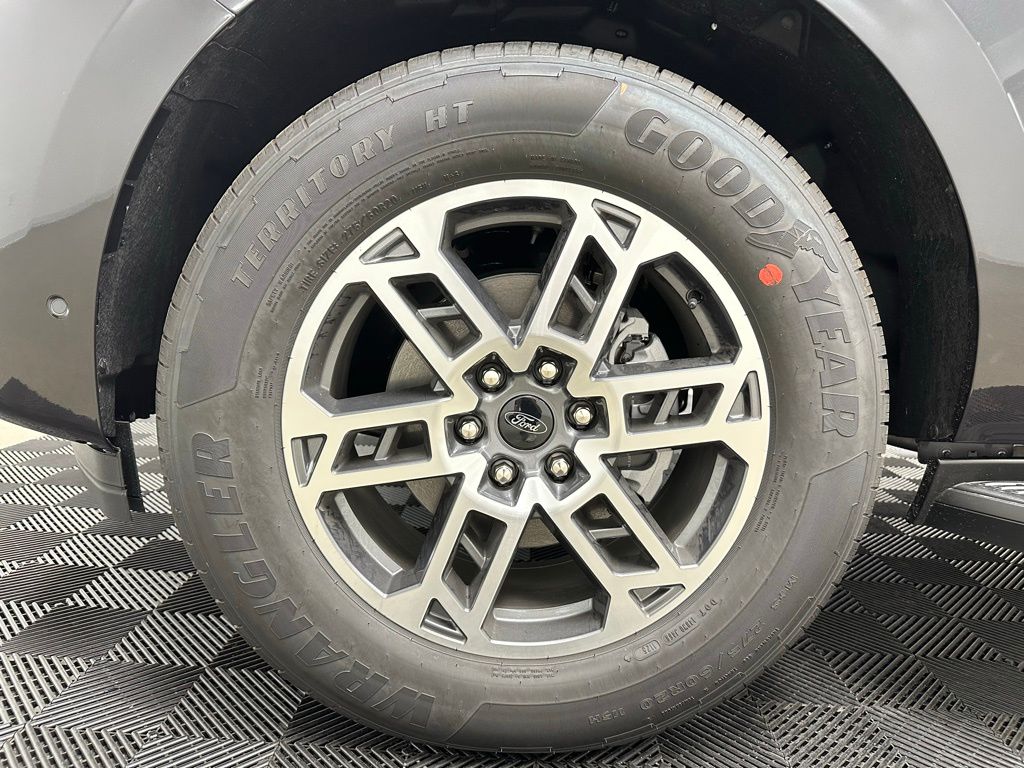 2025 Ford Expedition MAX Active - Photo 12