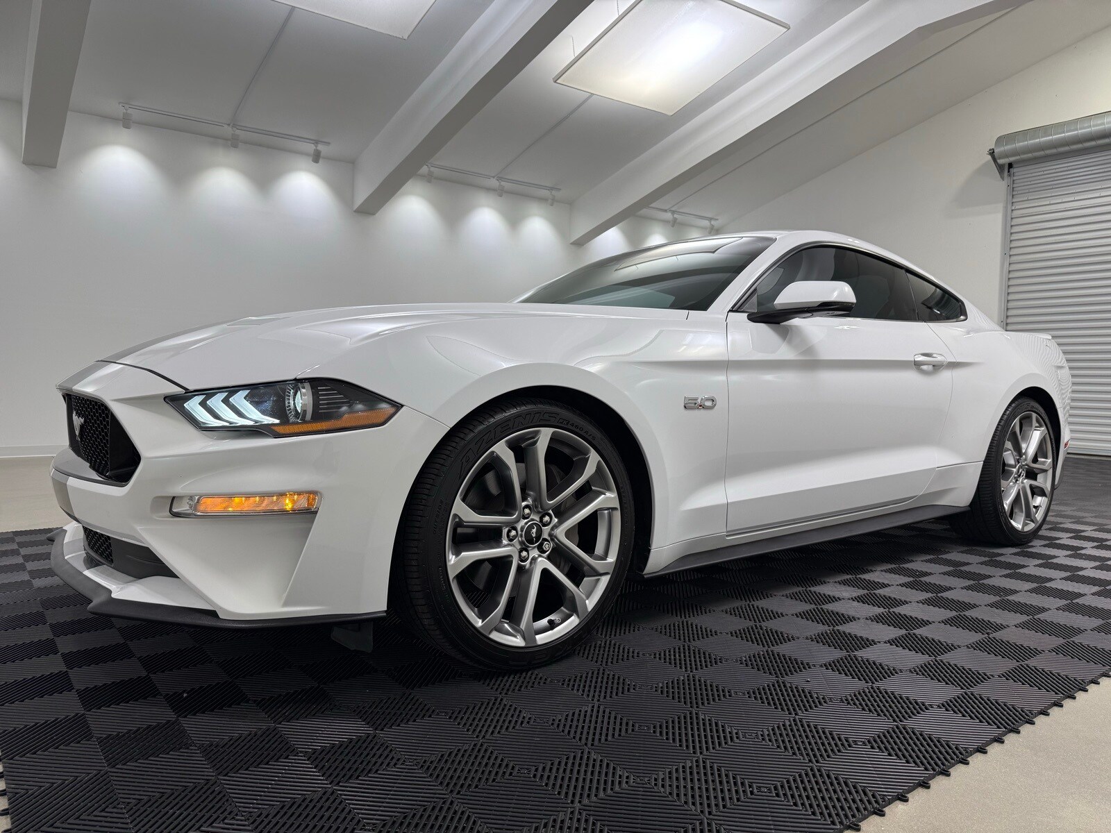 2018 Ford Mustang GT Premium photo 3