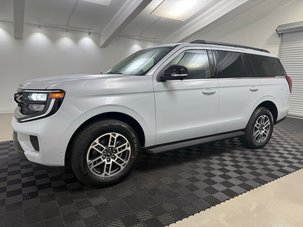 New 2025 Ford Expedition Active SUV