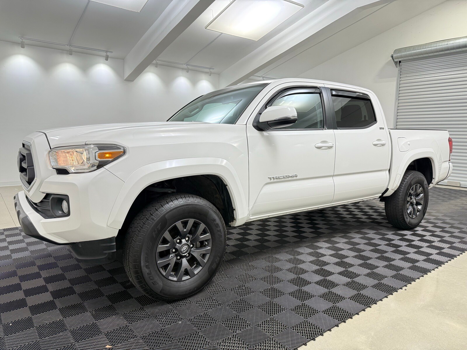 2021 Toyota Tacoma SR5 photo 3