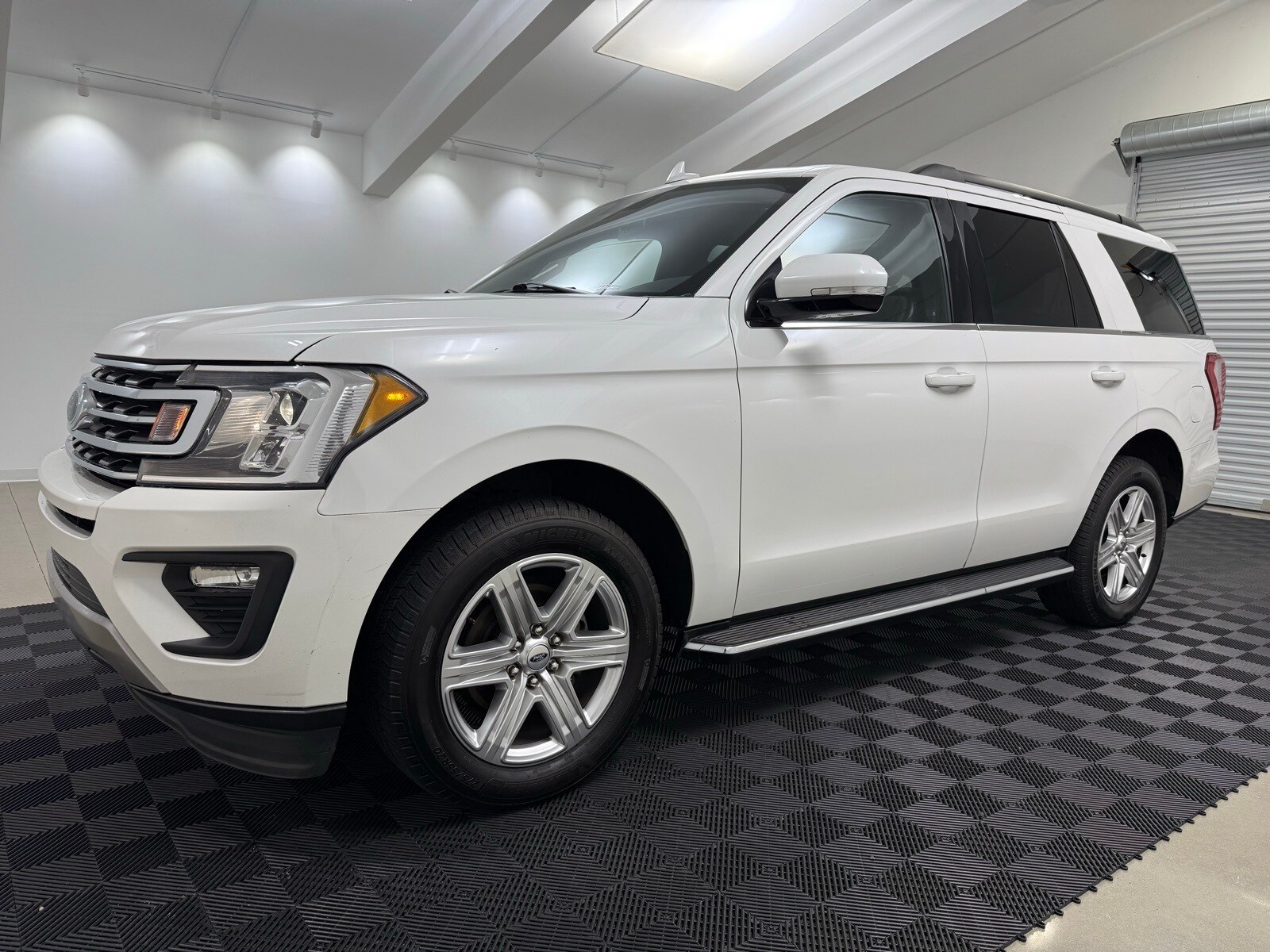2020 Ford Expedition XLT photo 2