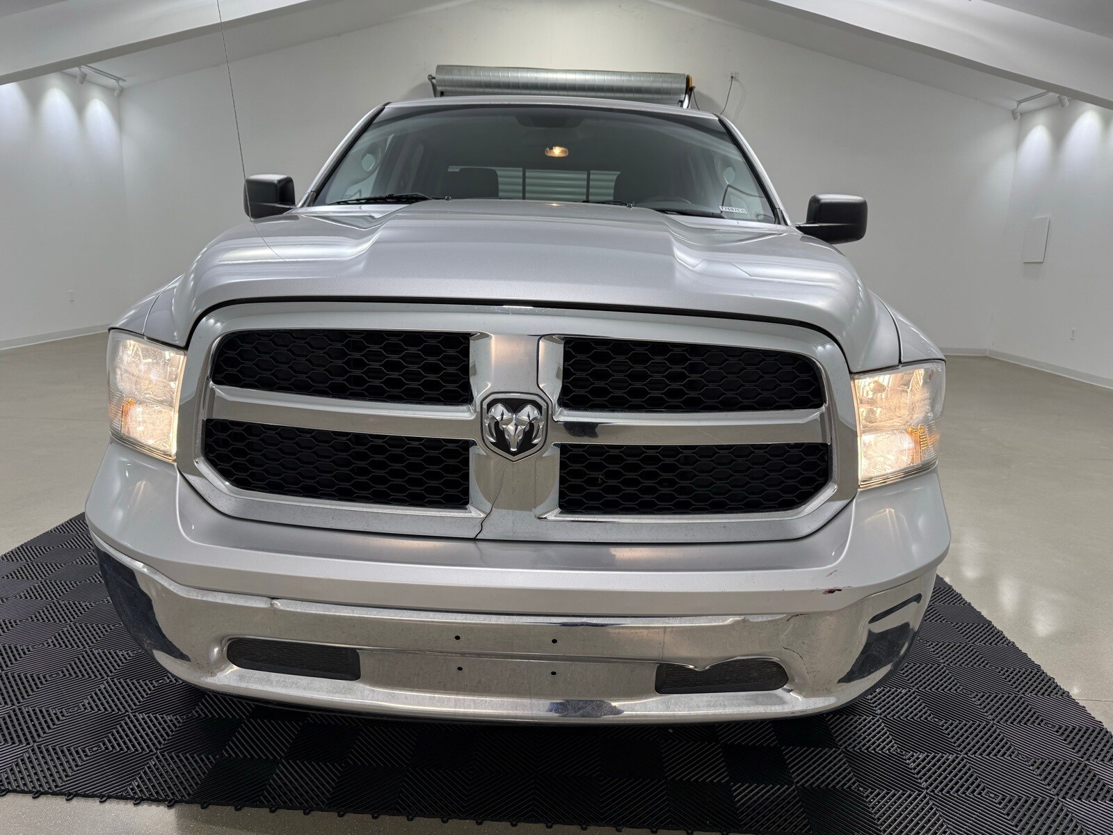 2017 Ram 1500 SLT photo 2
