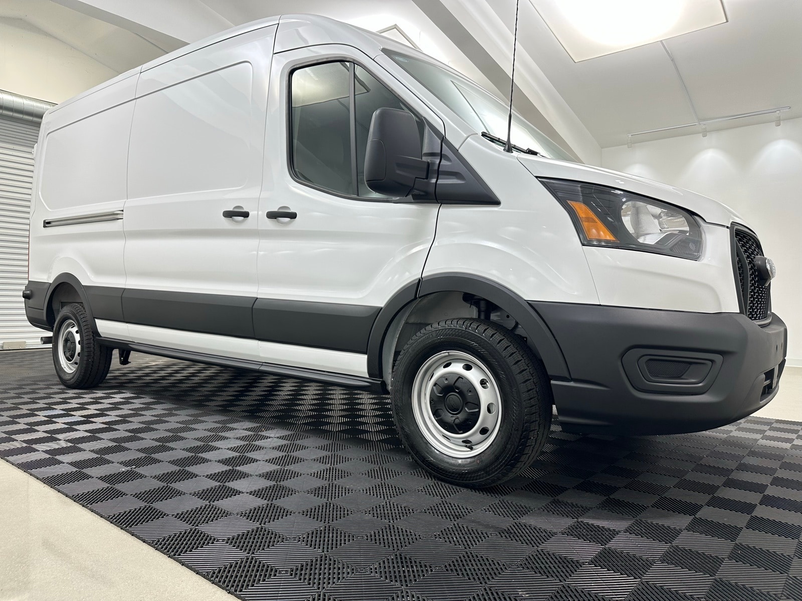 2025 Ford Transit Van Base's photo