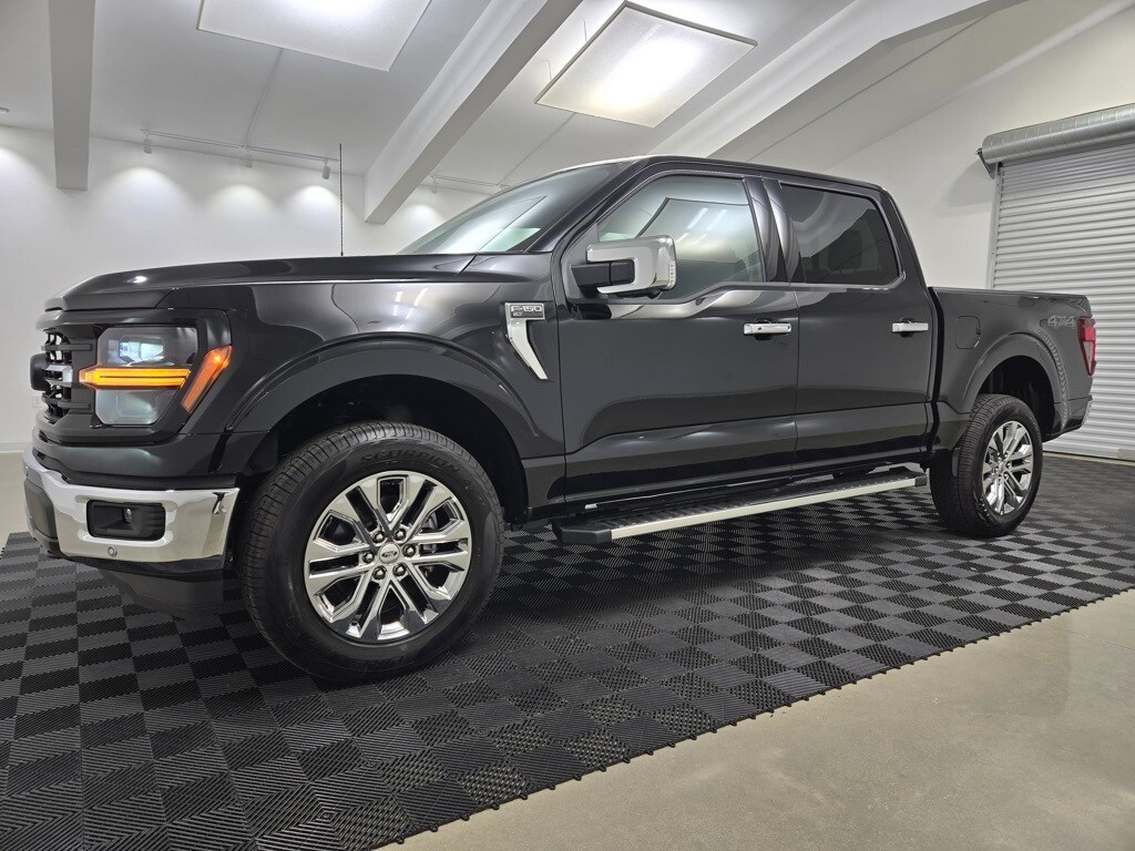 2025 Ford F-150 XLT photo 4