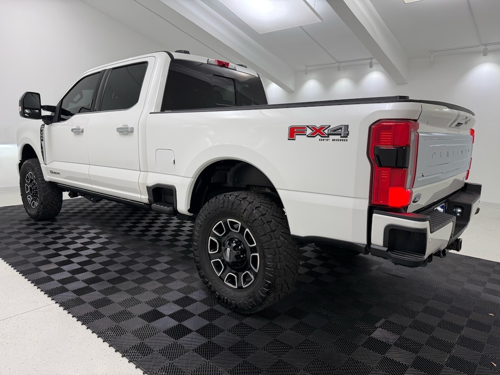 Used 2024 Ford F-250SD Platinum Truck