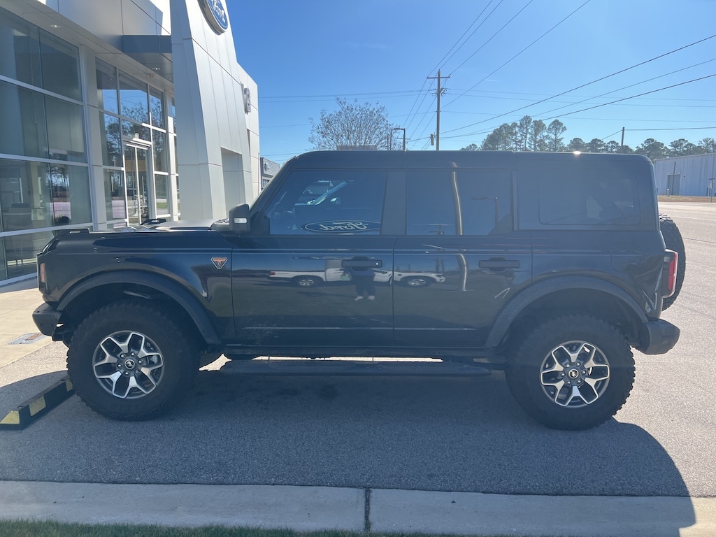 Used 2025 Ford Bronco Badlands SUV
