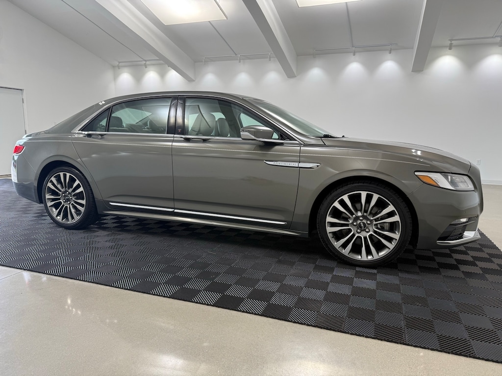 Used 2017 Lincoln Continental Select Sedan