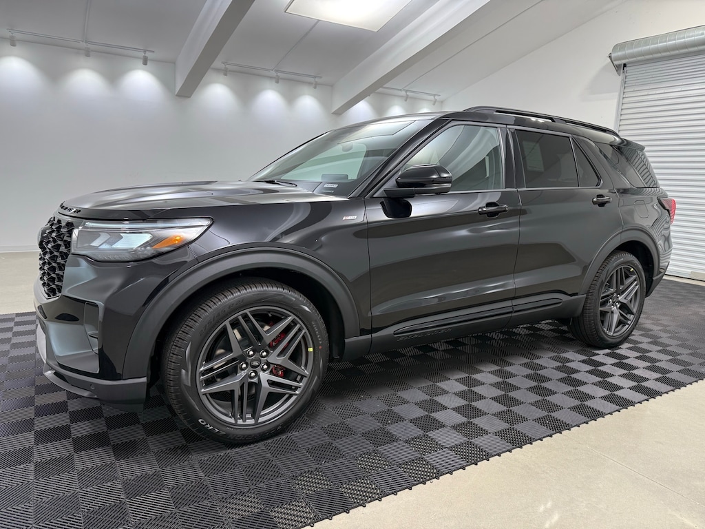 New 2025 Ford Explorer ST-Line SUV