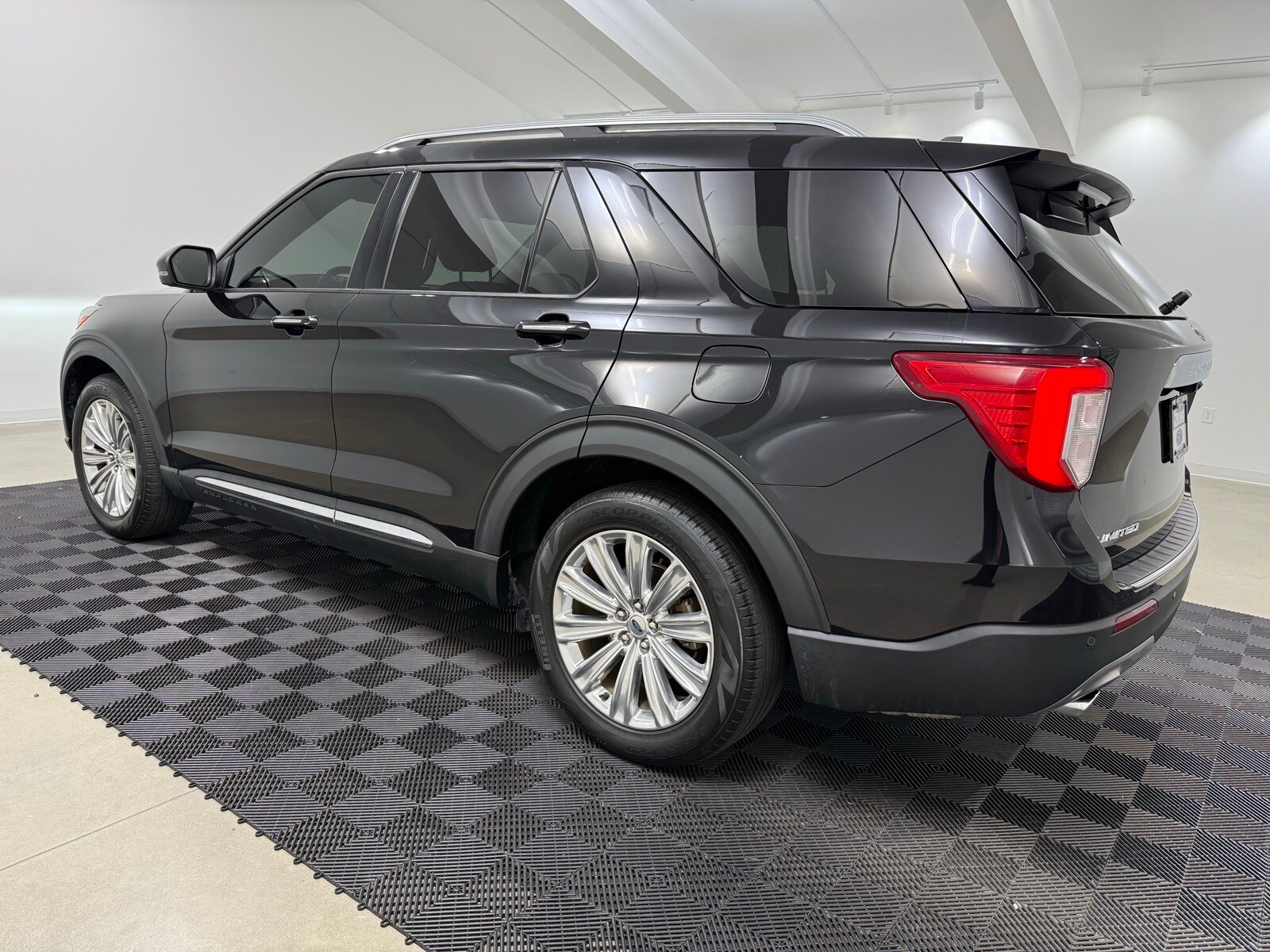 2022 Ford Explorer Limited photo 4