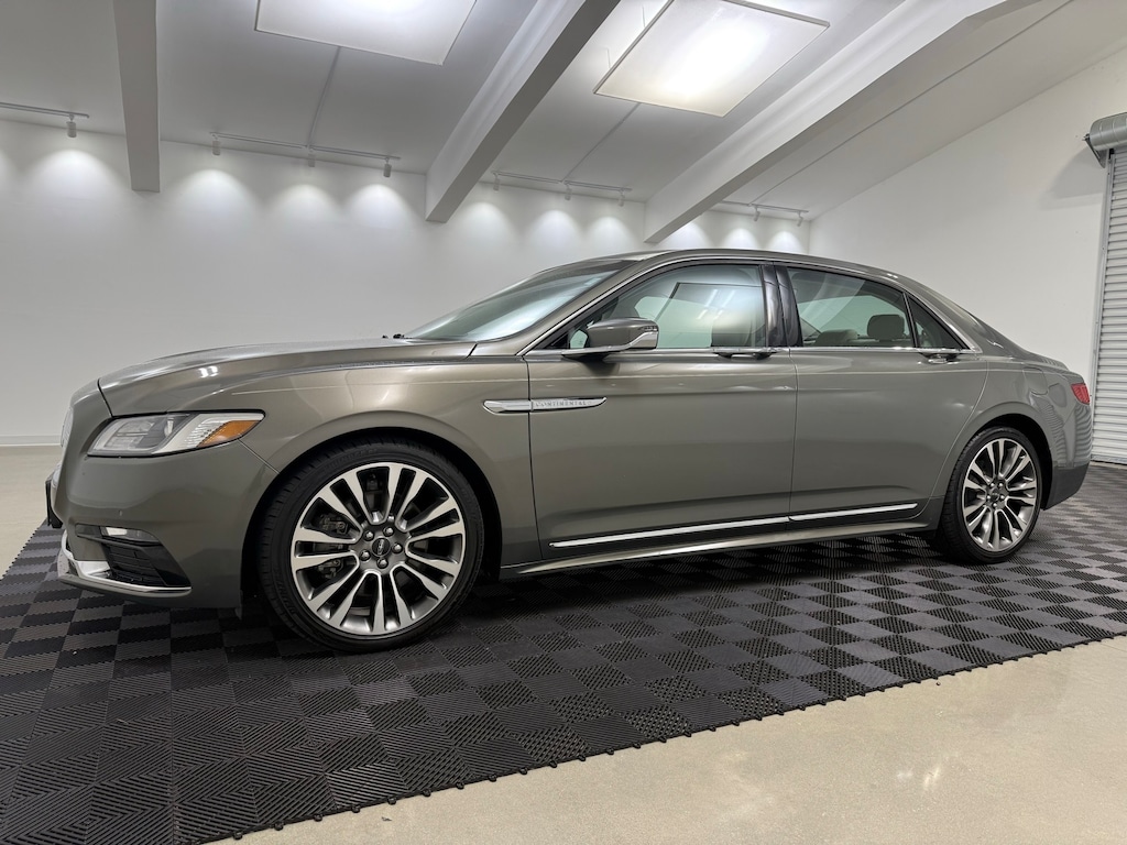 Used 2017 Lincoln Continental Select Sedan