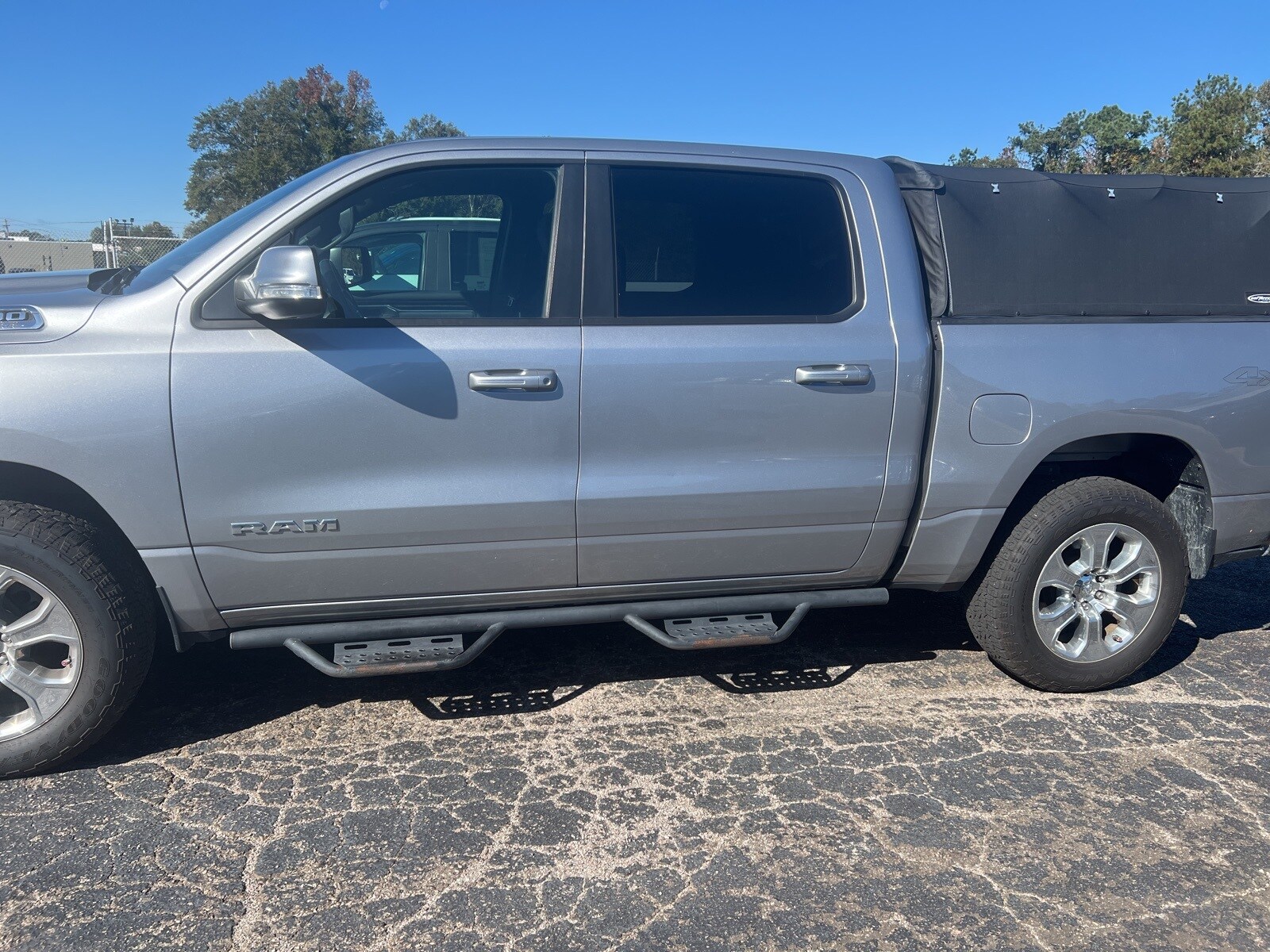2019 Ram 1500 Big Horn Lone Star photo 3