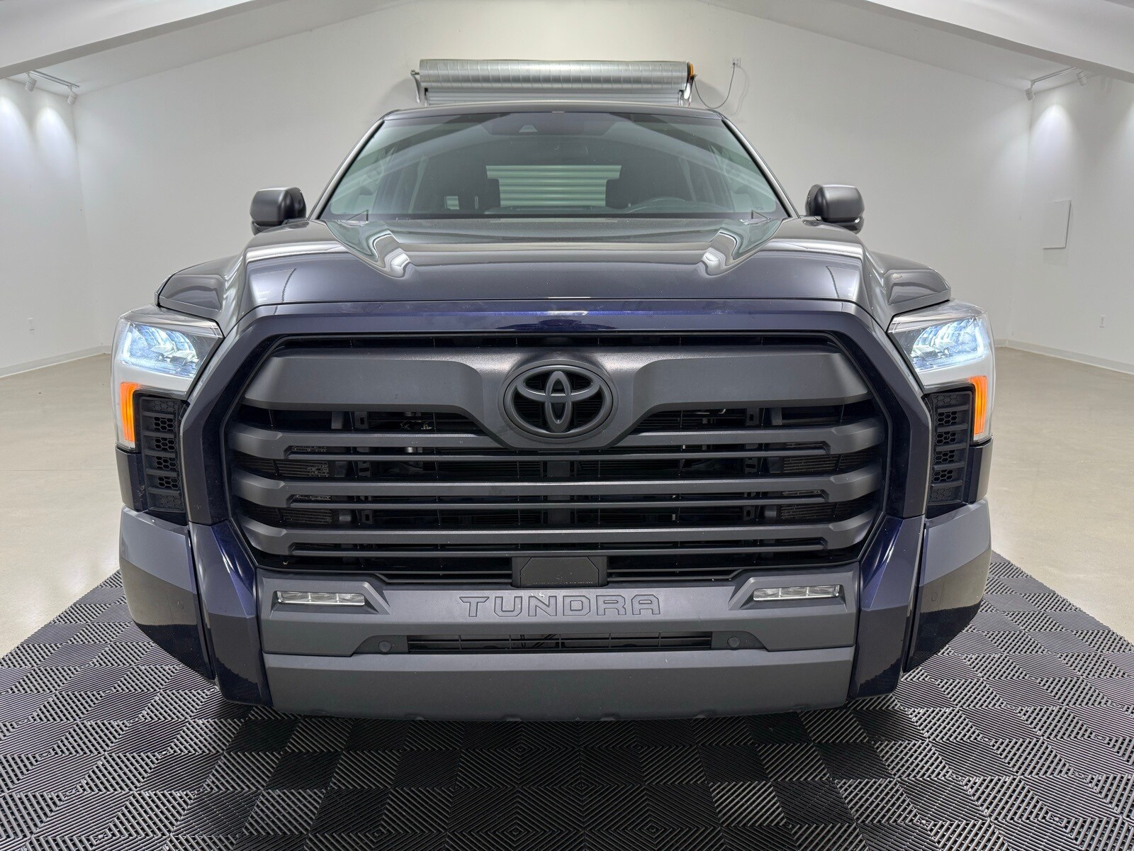 2023 Toyota Tundra SR5 photo 2