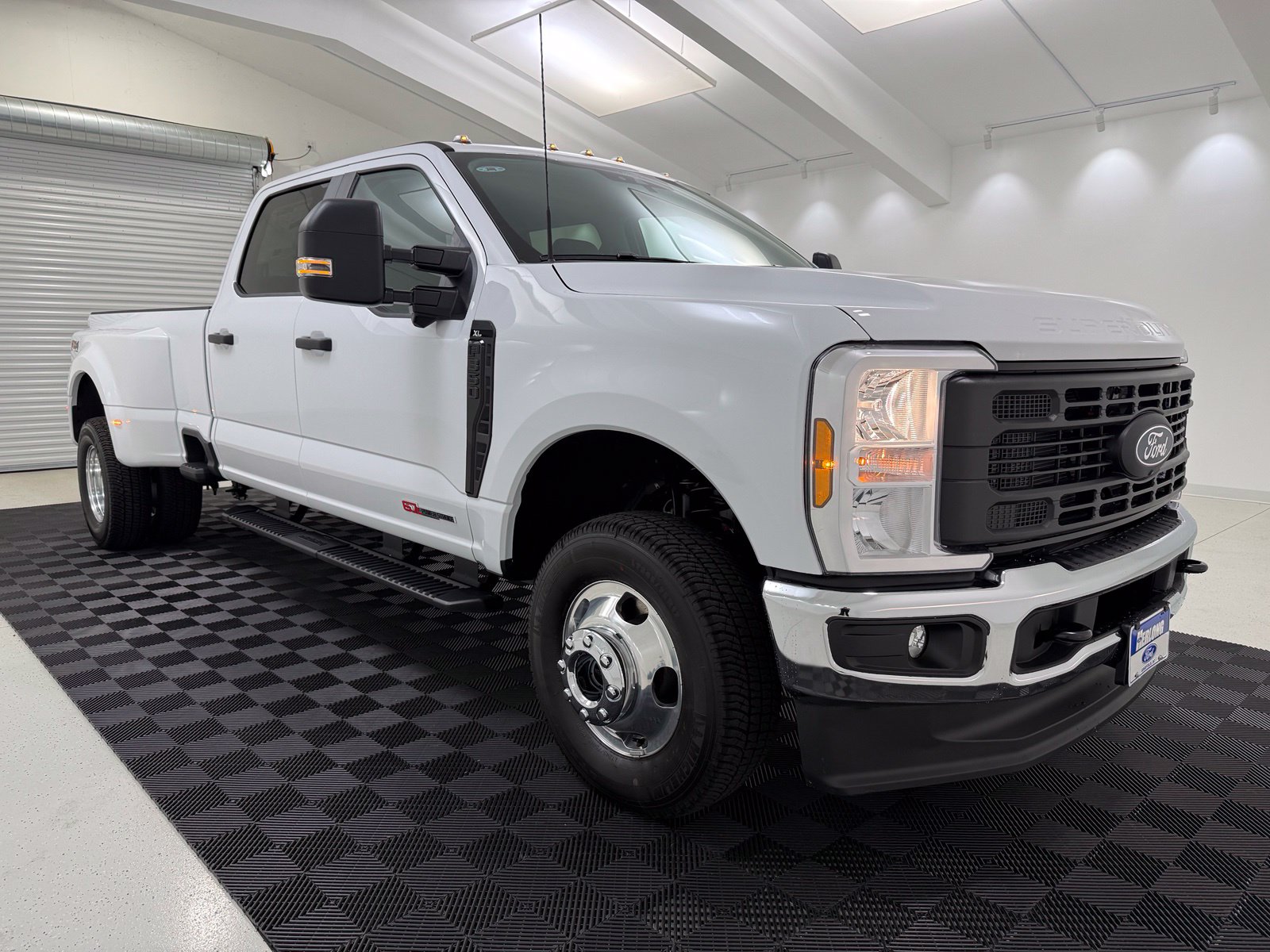  Ford F-350SD