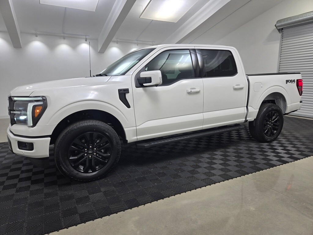 2025 Ford F-150 Lariat photo 4