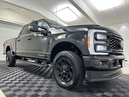 2025 Ford F-250SD Lariat Truck