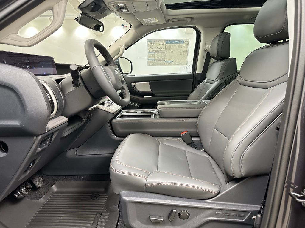 2025 Ford Expedition MAX Active - Photo 13